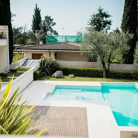 Casa Chiara Villa Gardone Riviera Exterior photo